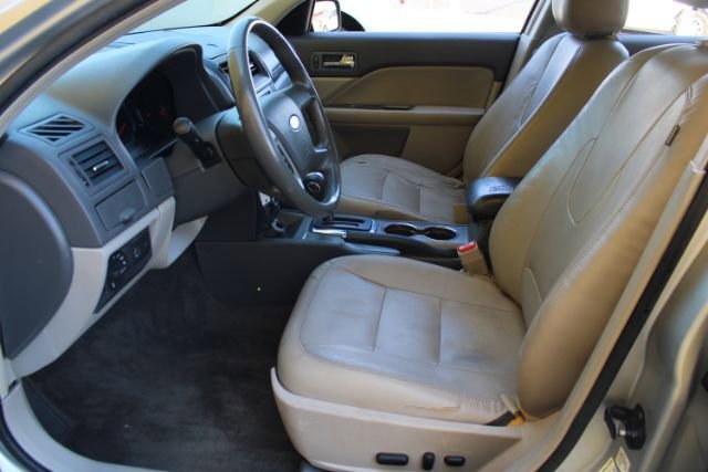 Used 2012 Ford Fusion SEL FWD image 8