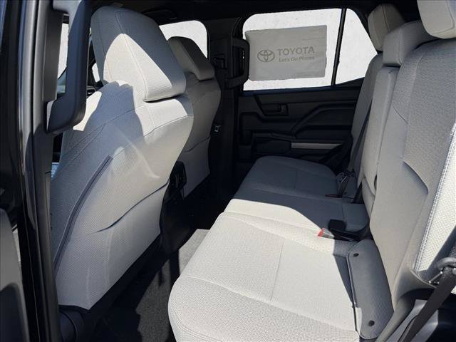 New 2026 Toyota 4Runner SR5 AWD/4WD image 9