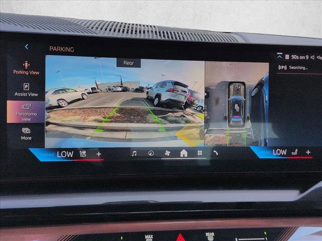 Used 2025 BMW i5 eDrive40i w/ Premium Package image 14