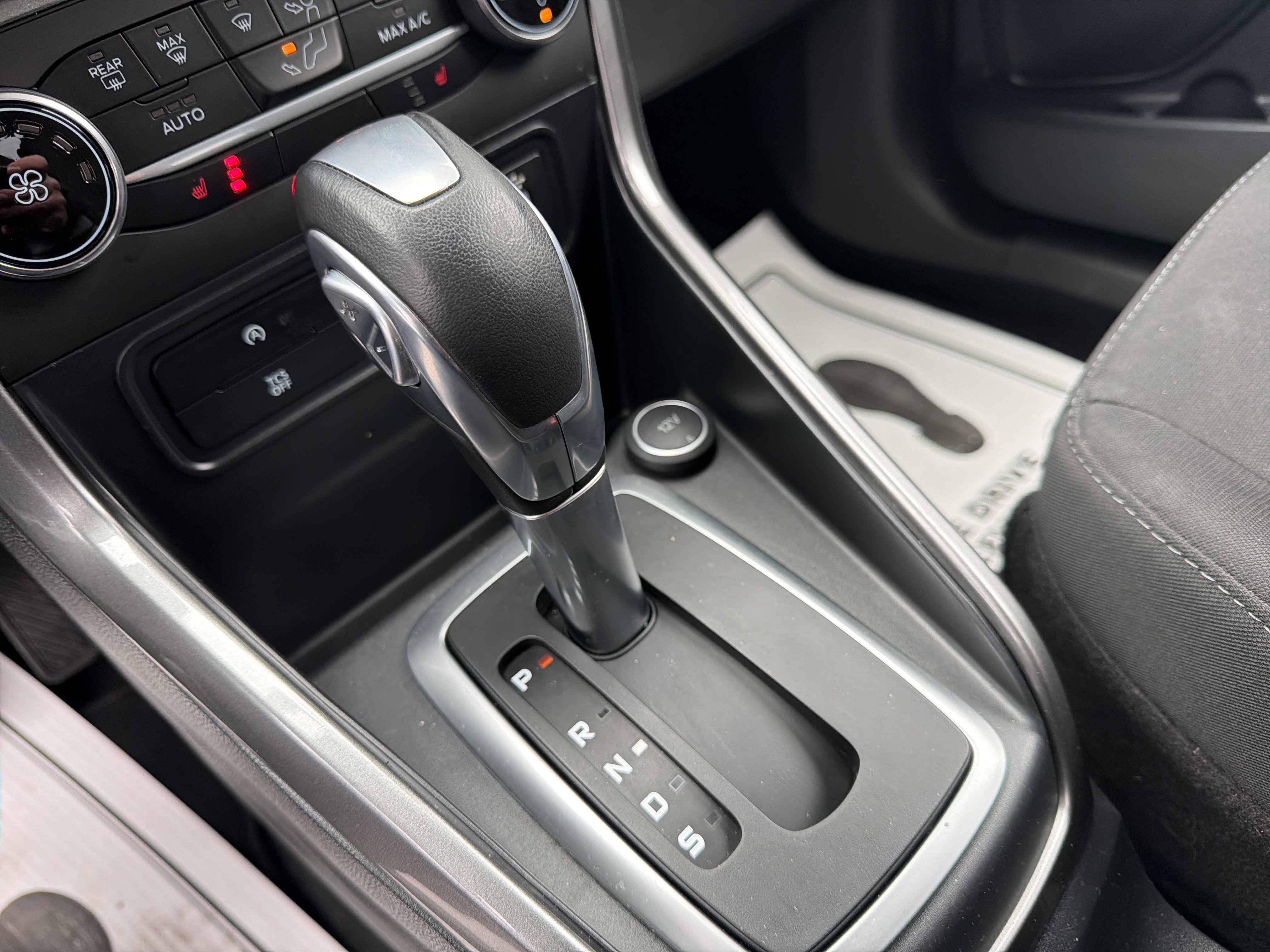 Used 2021 Ford EcoSport SE w/ SE Convenience Package image 23