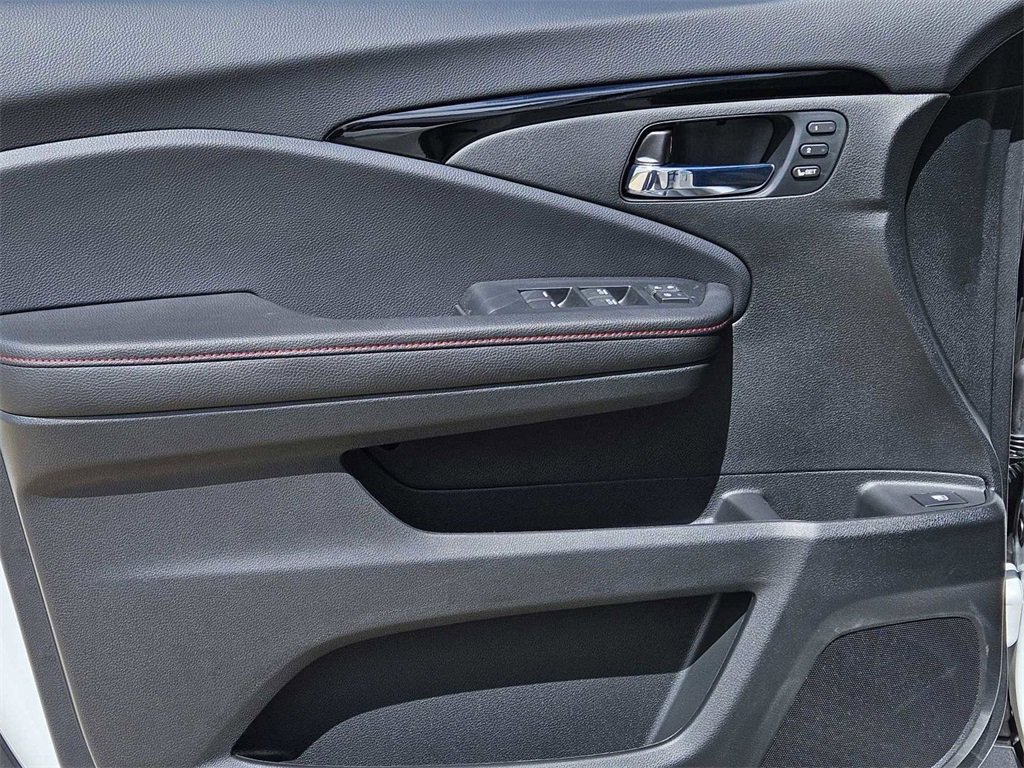 New 2026 Honda Ridgeline Black Edition image 14