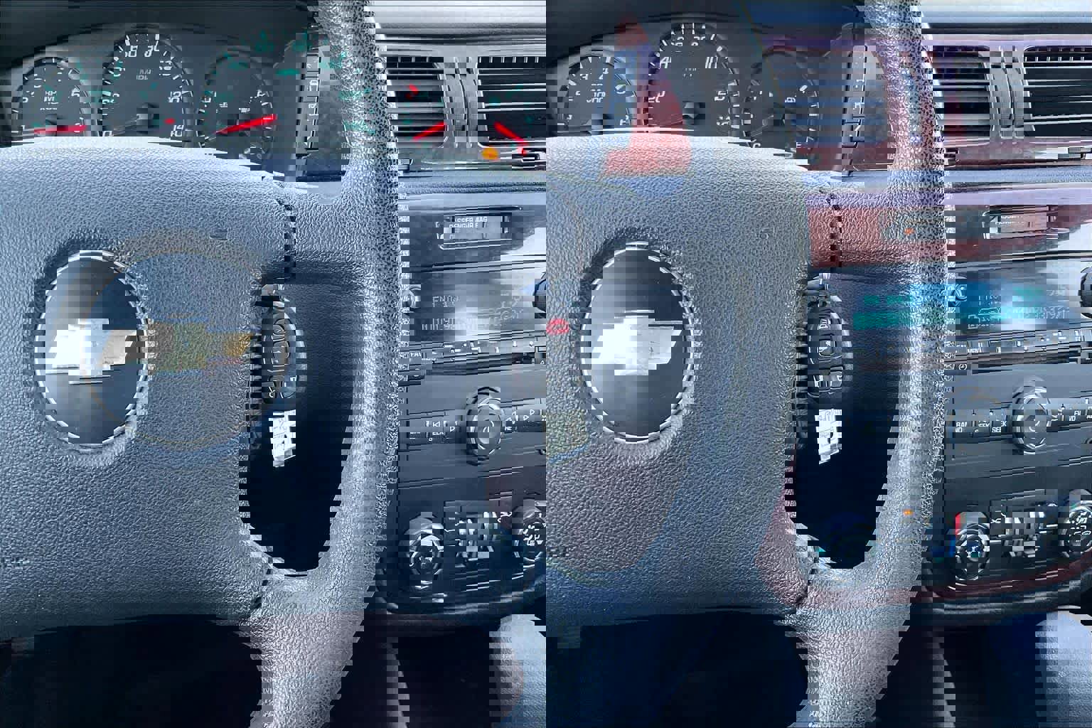 Used 2010 Chevrolet Impala LS FWD image 23