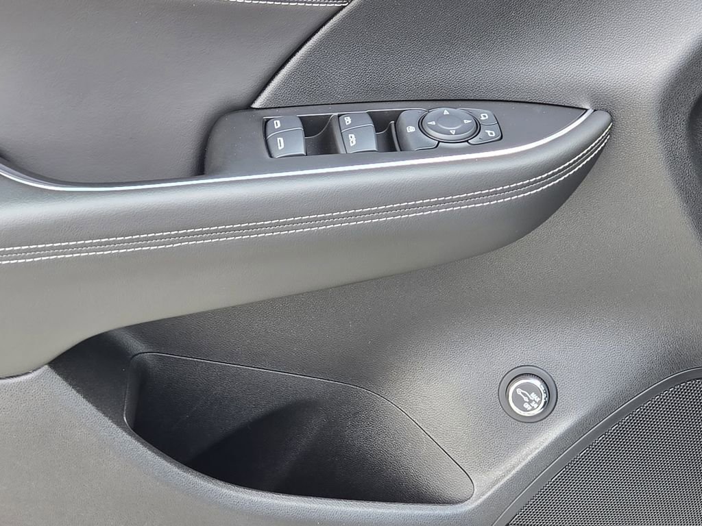 Used 2023 Buick Envision Preferred image 31