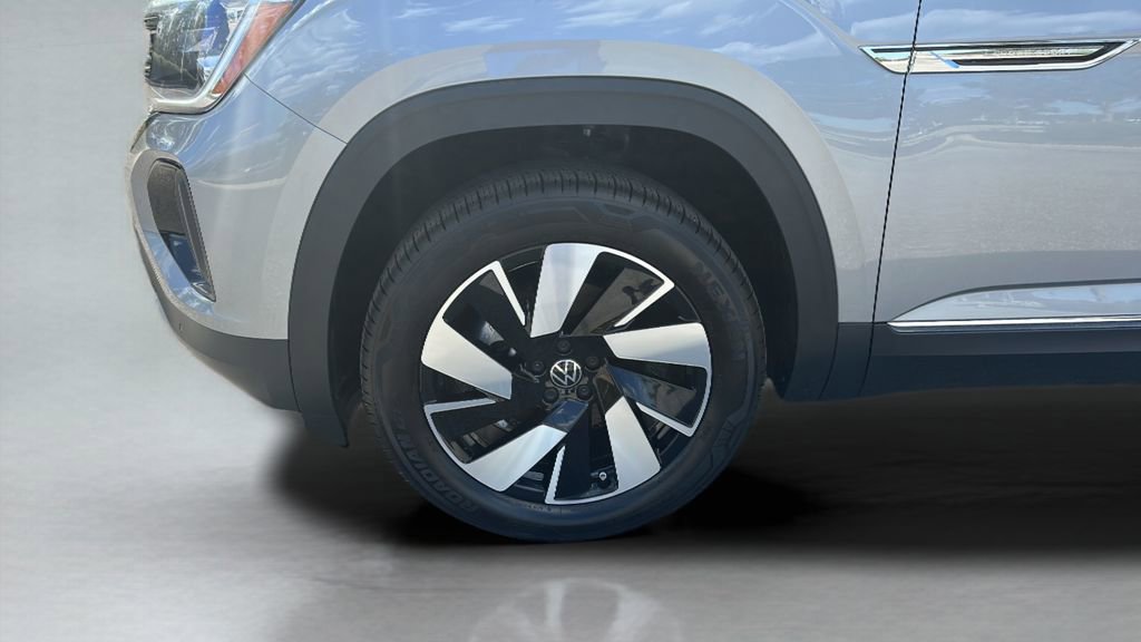 New 2026 Volkswagen Atlas Cross Sport SEL image 10