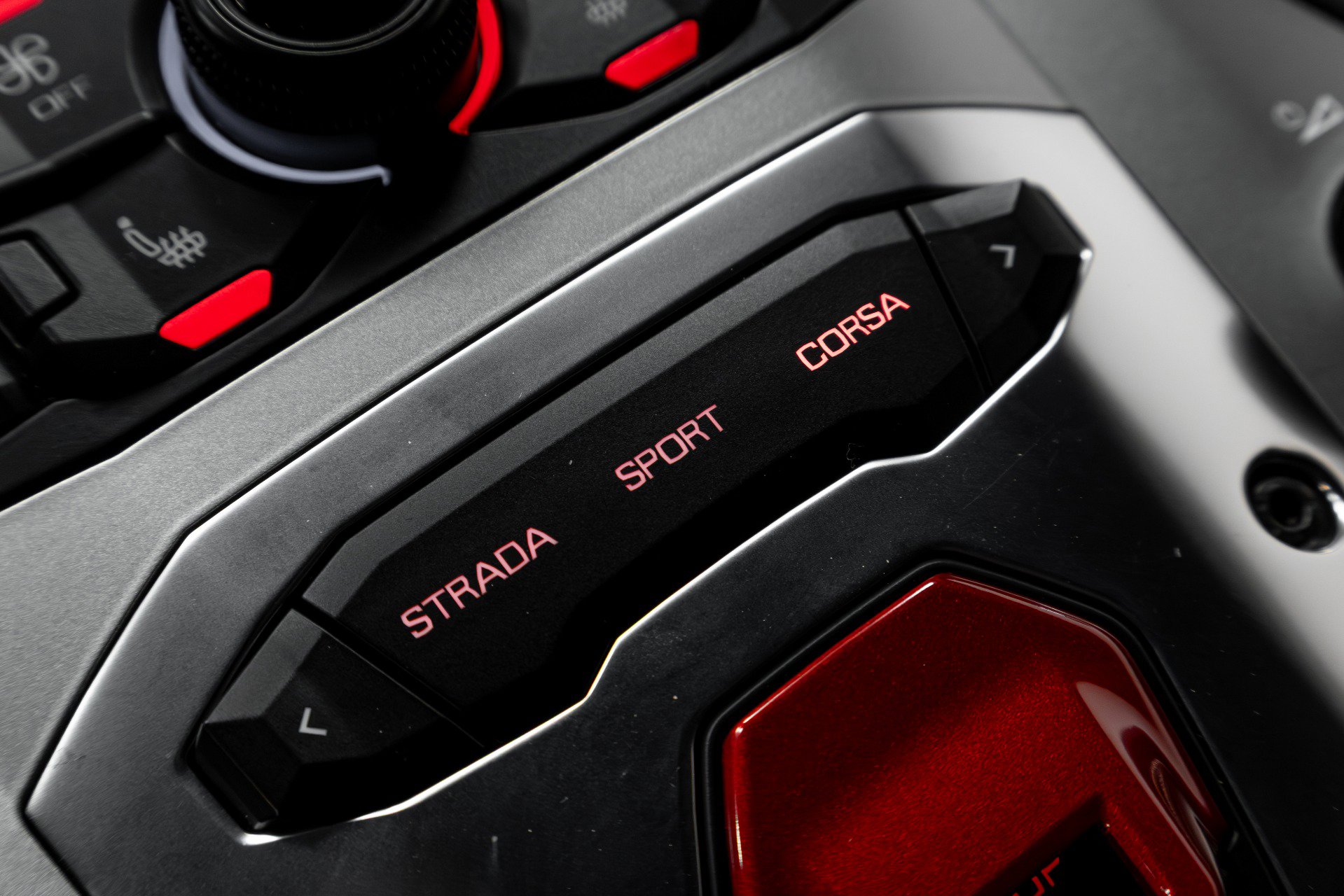 Used 2014 Lamborghini Aventador LP 700-4 image 62