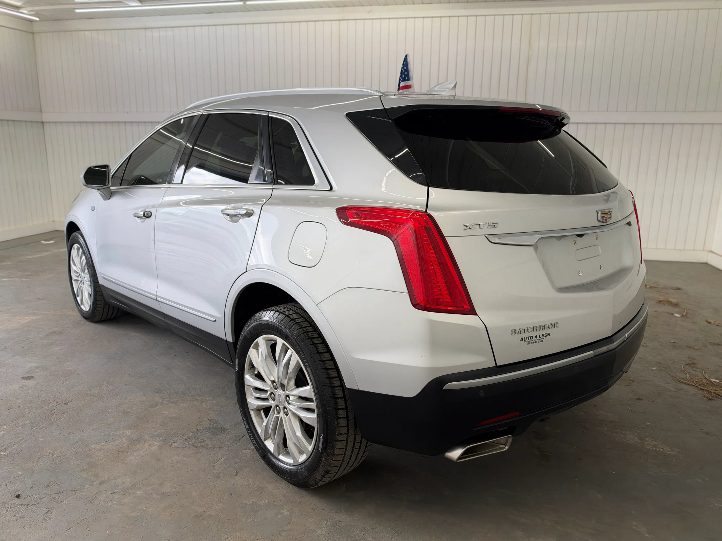 Used 2018 Cadillac XT5 Premium Luxury FWD image 7