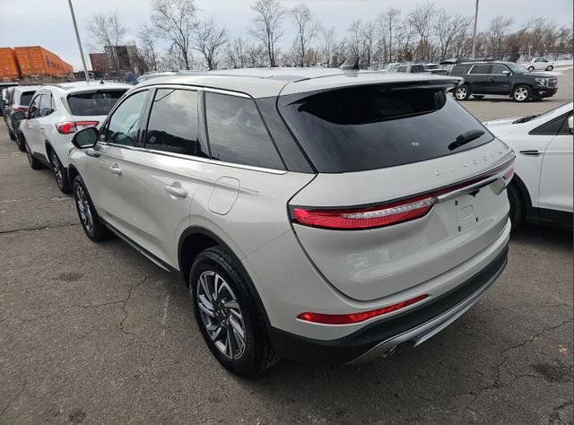 Used 2024 Lincoln Corsair AWD w/ Equipment Group 101A image 7