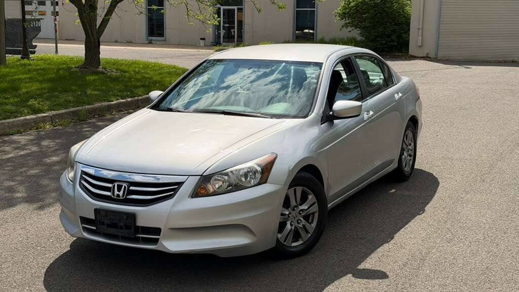 Used 2012 Honda Accord SE image 2