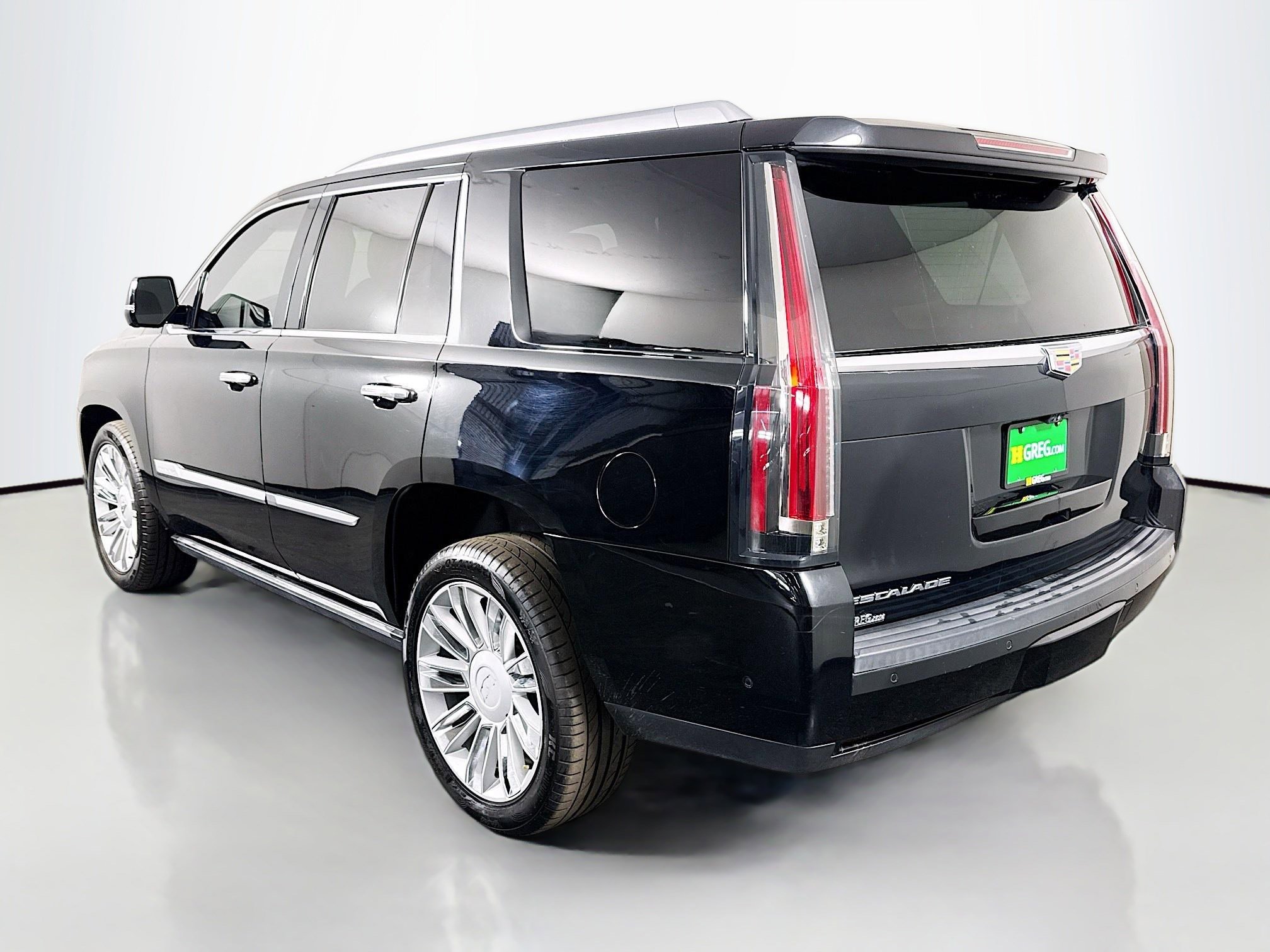Used 2020 Cadillac Escalade Platinum image 7