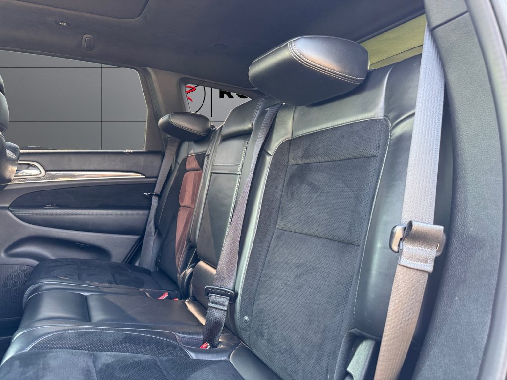 Used 2018 Jeep Grand Cherokee SRT w/ Trailer Tow Group IV AWD/4WD image 18