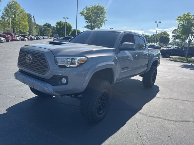 Used 2020 Toyota Tacoma TRD Sport w/ Technology Package image 8
