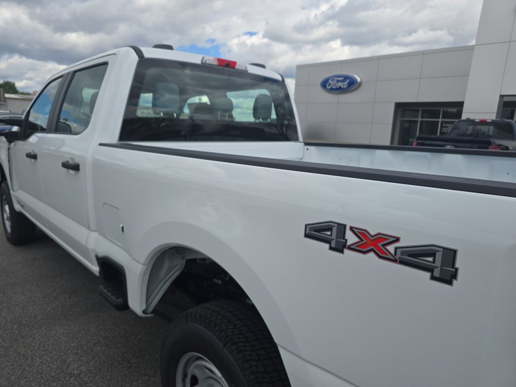 New 2025 Ford F350 XL w/ 360-Degree Camera Package image 12