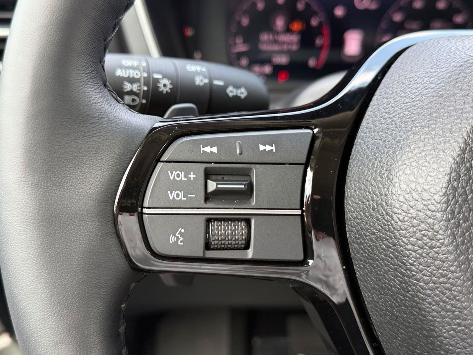 Used 2026 Honda Pilot Elite image 26