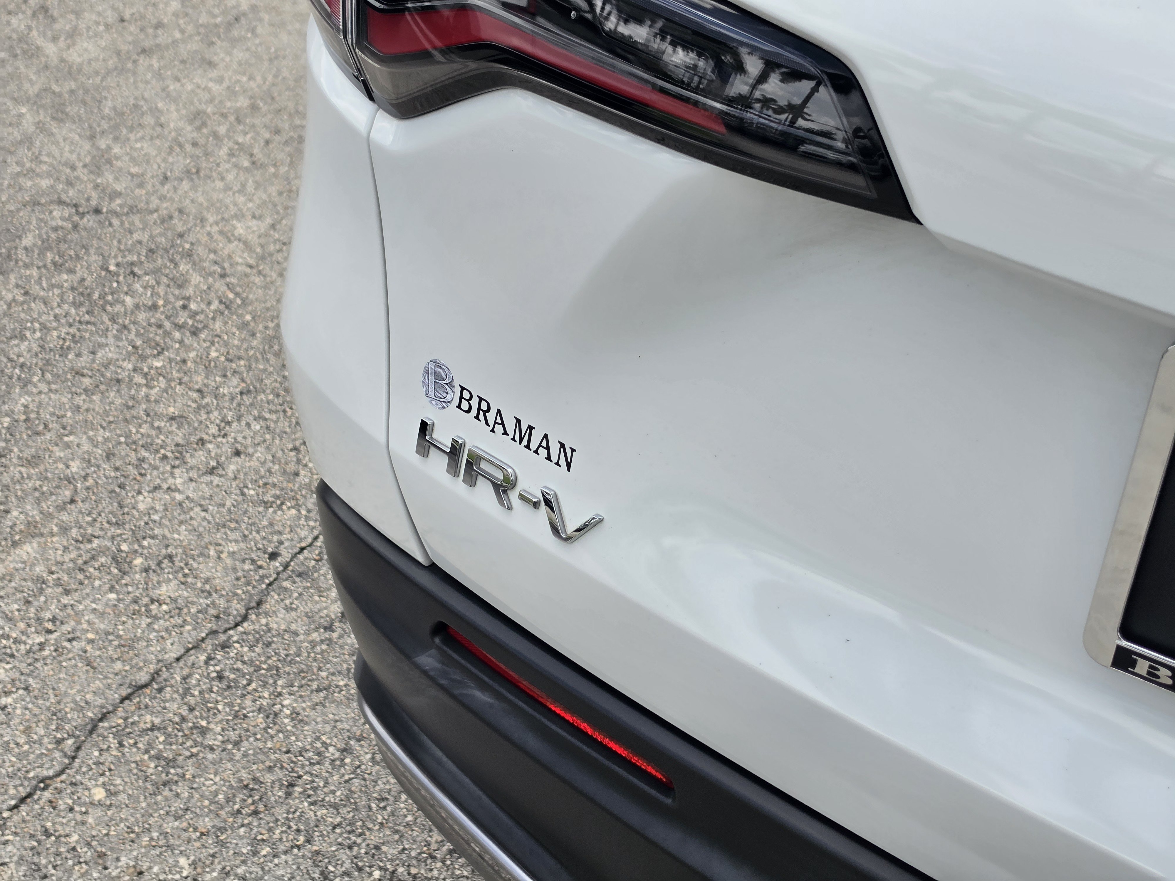 Certified 2024 Honda HR-V Sport image 6