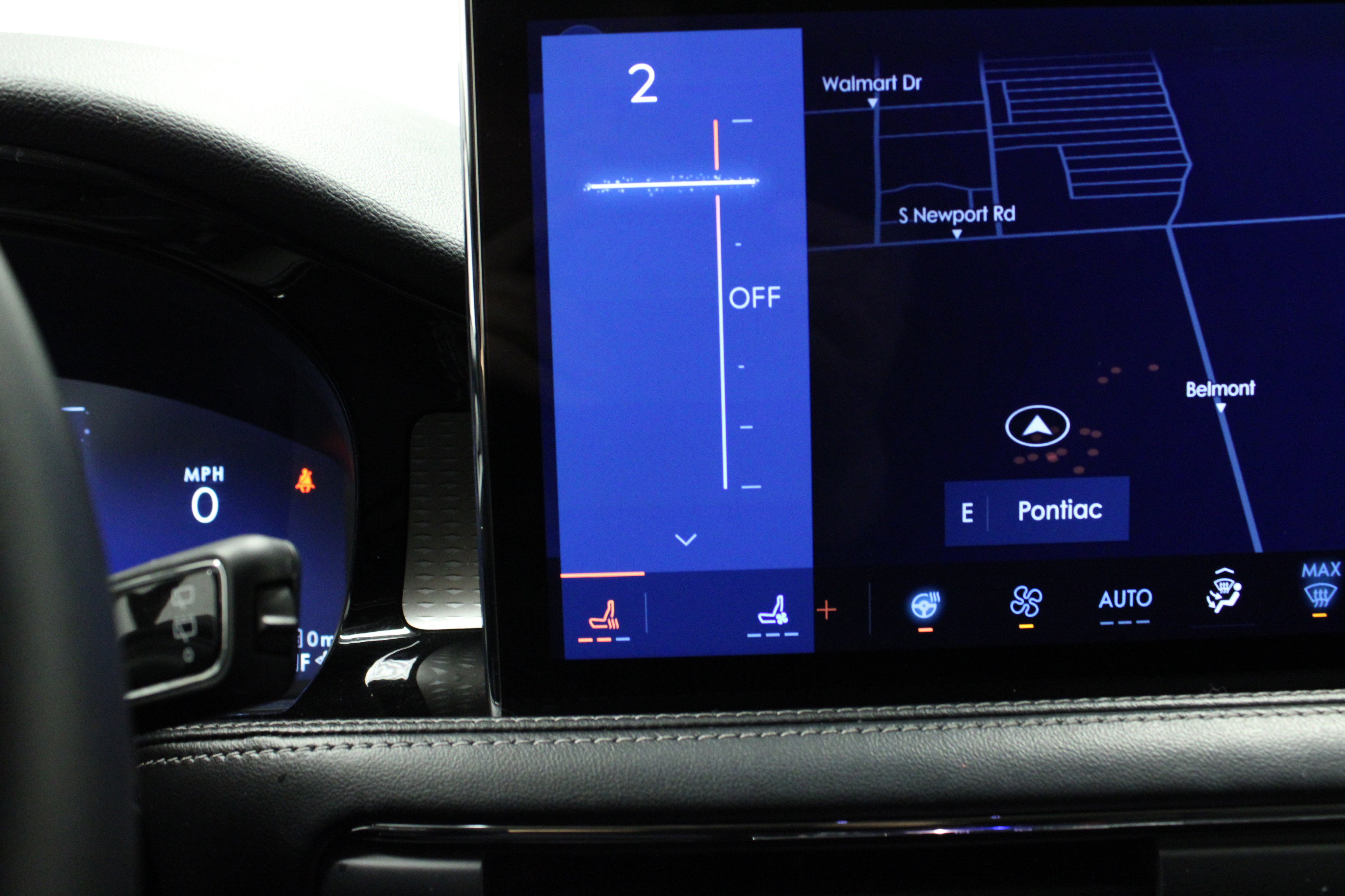 Used 2023 Lincoln Corsair Grand Touring image 29