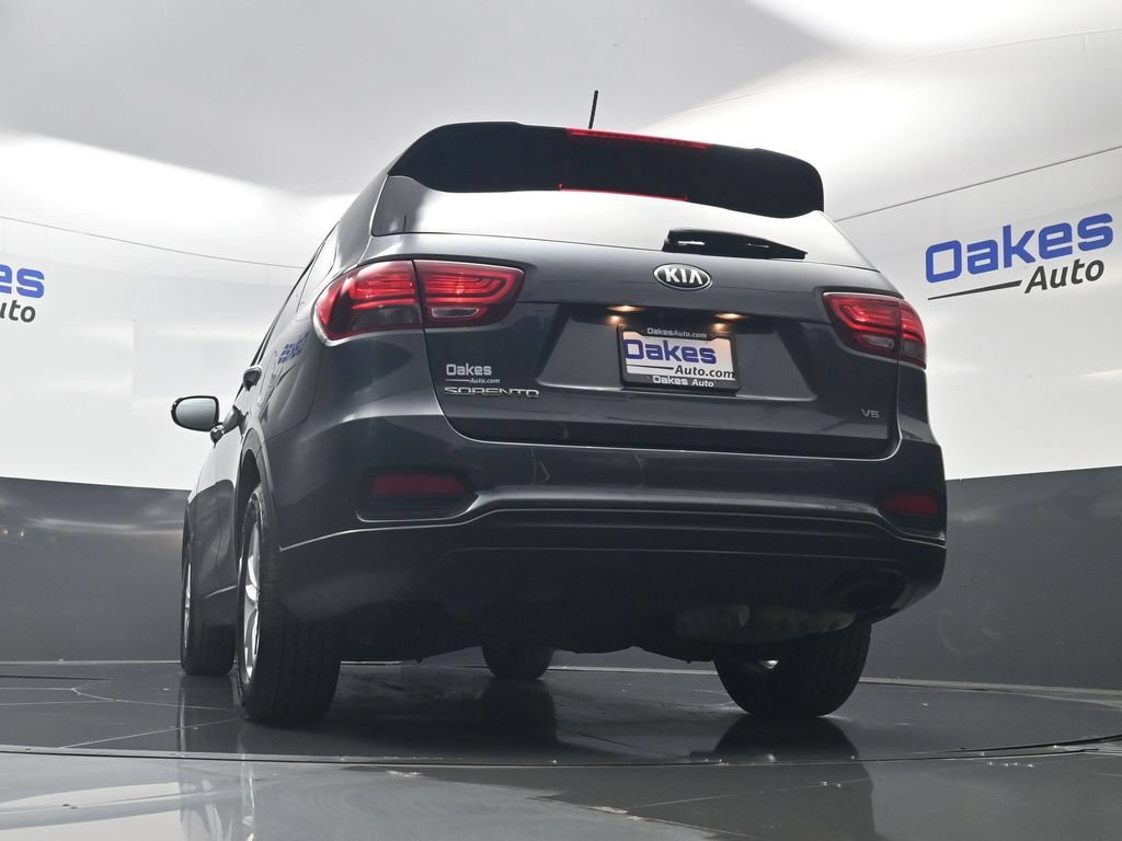 Used 2020 Kia Sorento FWD V6 image 41