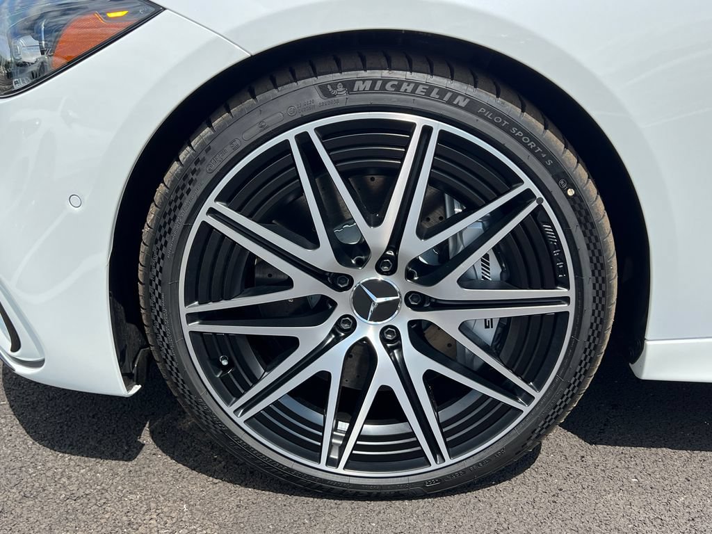 New 2026 Mercedes-Benz C 43 AMG 4MATIC Sedan image 33