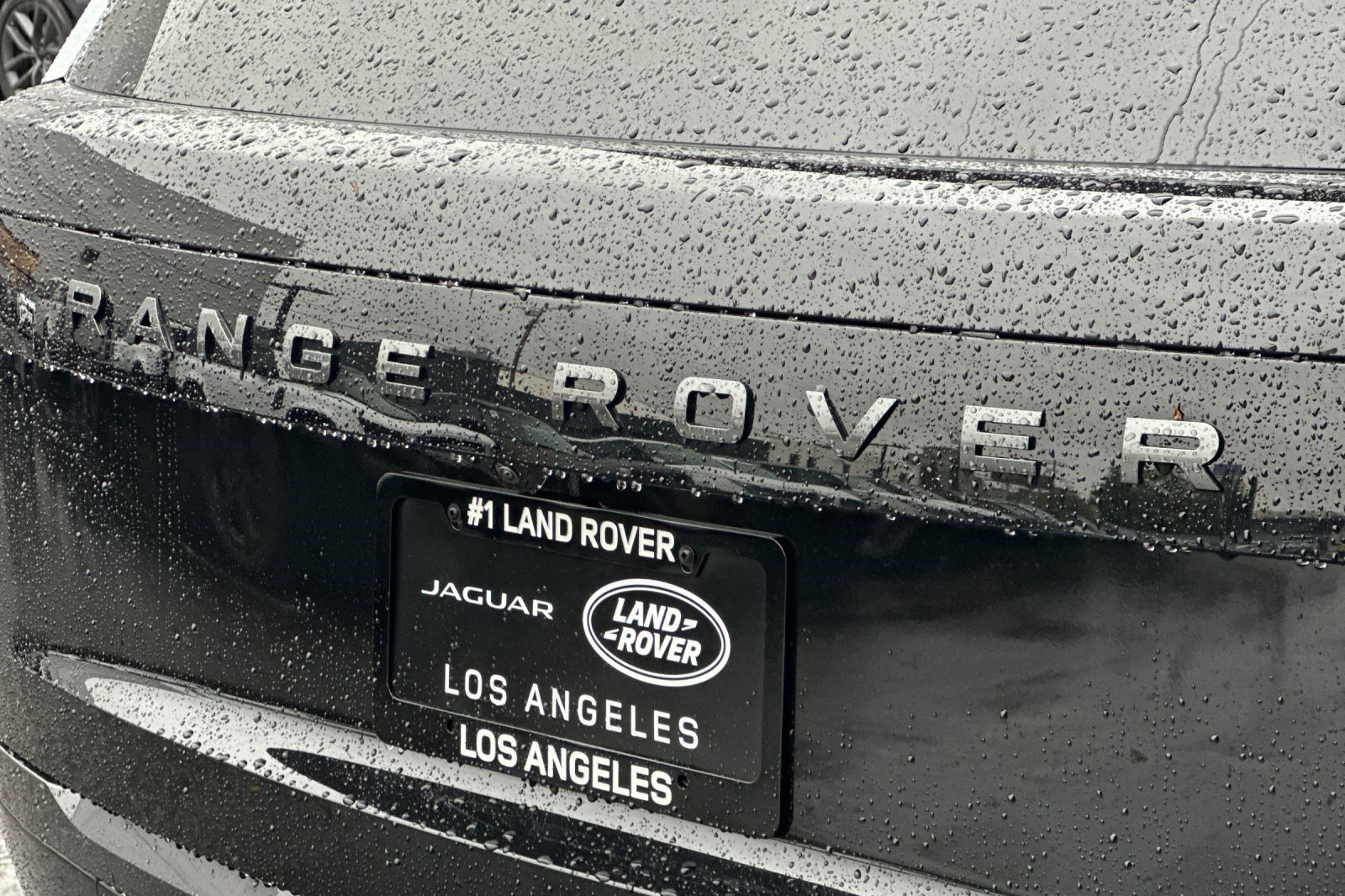 New 2026 Land Rover Range Rover SE image 14