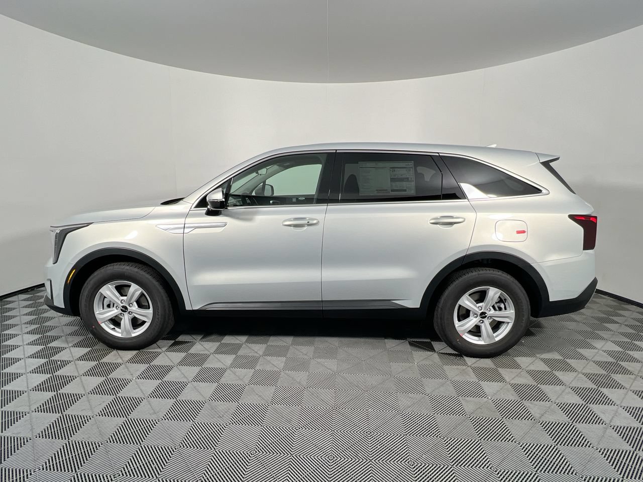 New 2026 Kia Sorento LX FWD image 7