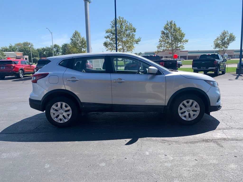 Used 2020 Nissan Rogue Sport S AWD/4WD image 2
