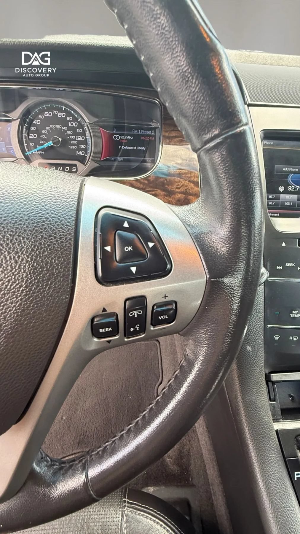 Used 2013 Ford Taurus Limited FWD image 19