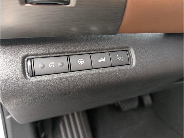 New 2025 Nissan Pathfinder Platinum w/ Cargo Package image 17