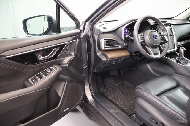 Certified 2025 Subaru Outback Touring XT AWD/4WD image 9
