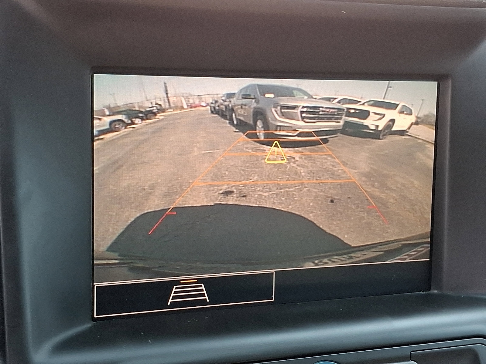 Used 2023 GMC Terrain SLE w/ Driver Convenience Package AWD/4WD image 18