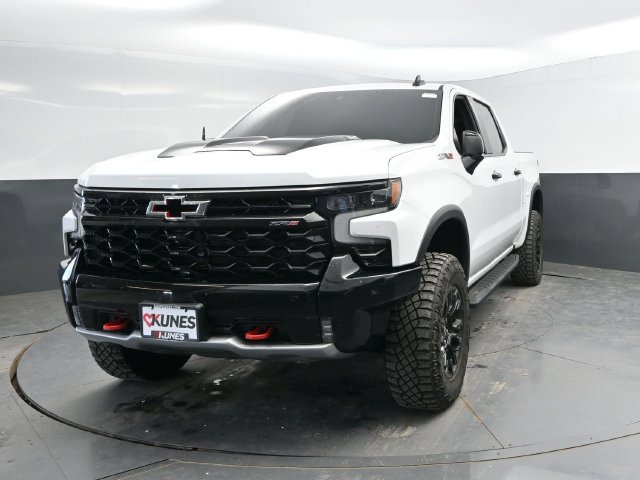 Used 2022 Chevrolet Silverado 1500 ZR2 w/ Technology Package AWD/4WD image 6