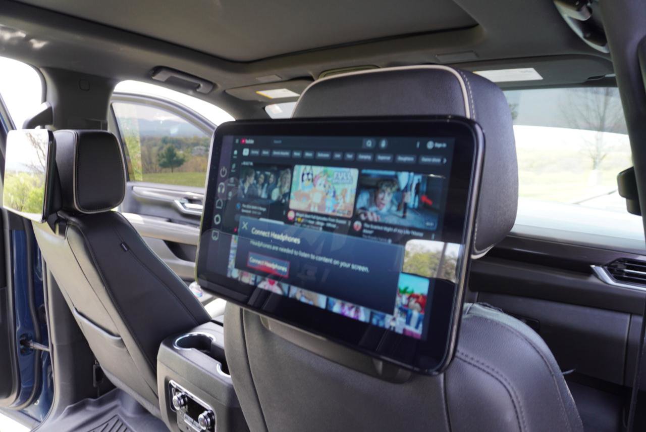 Used 2026 GMC Yukon XL Elevation w/ Elevation Premium Package AWD/4WD image 36