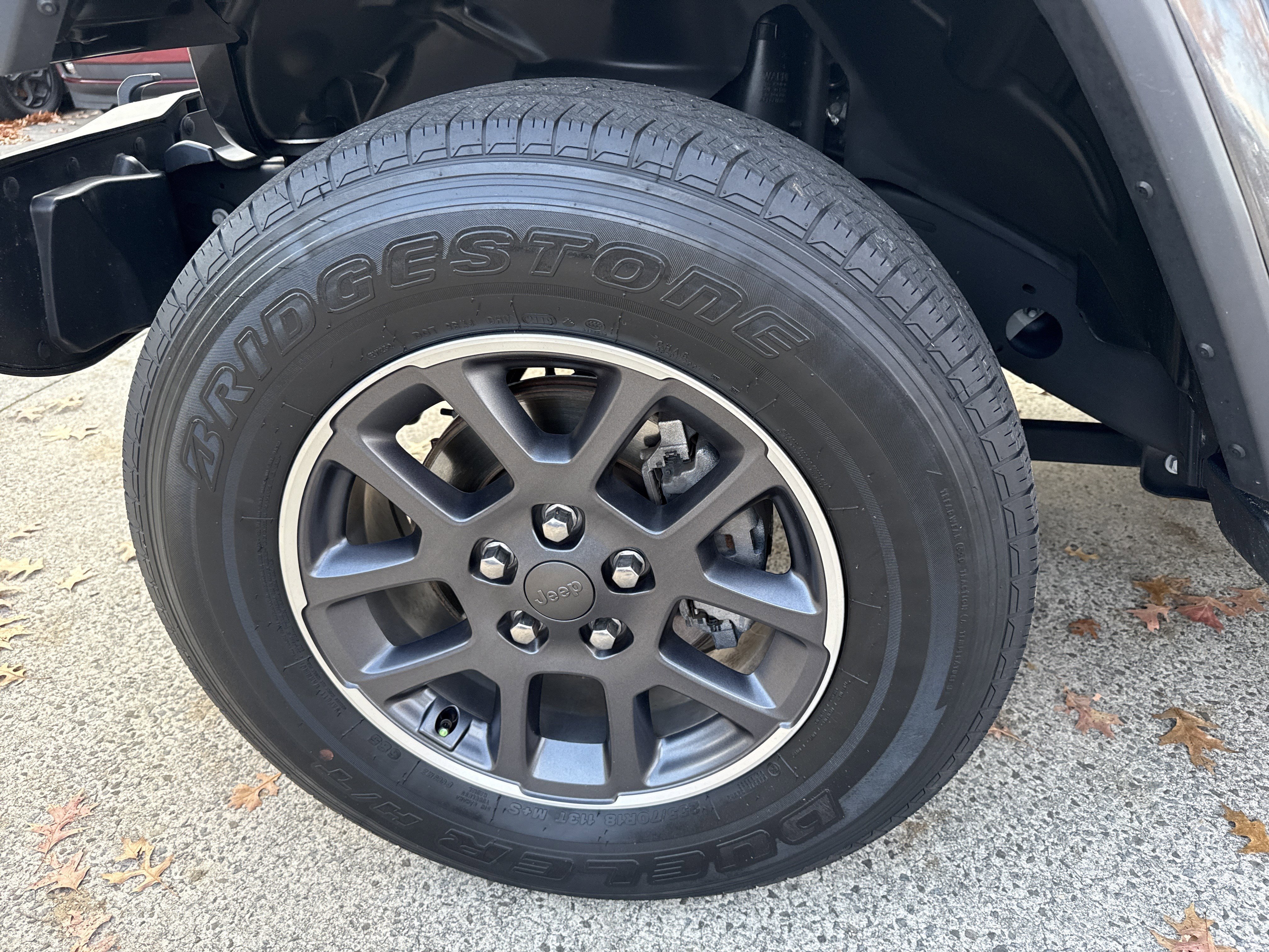 Used 2020 Jeep Gladiator Overland w/ Safety Group image 11