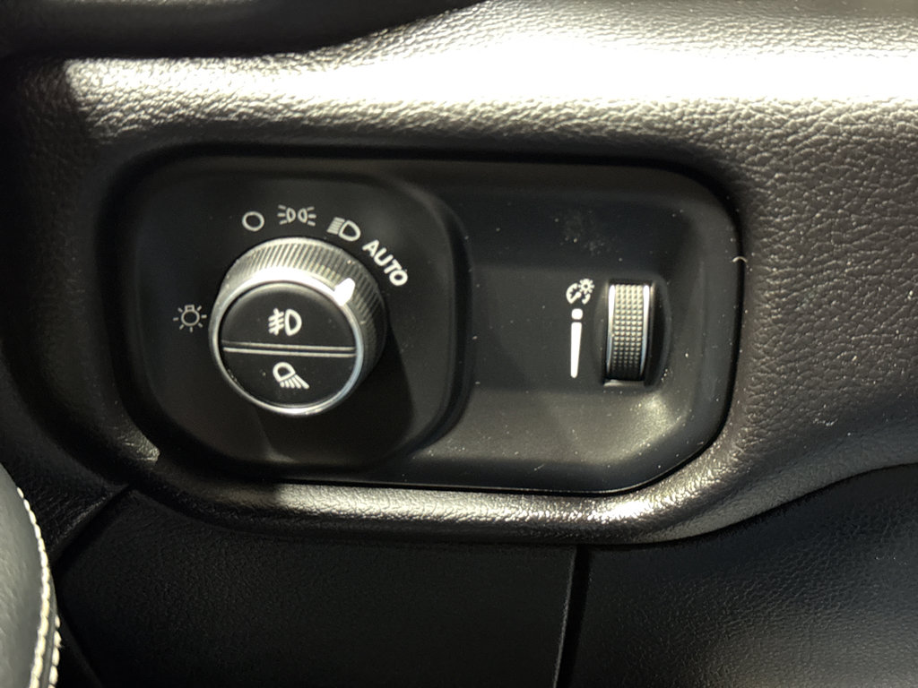 Used 2024 RAM 3500 Big Horn image 30