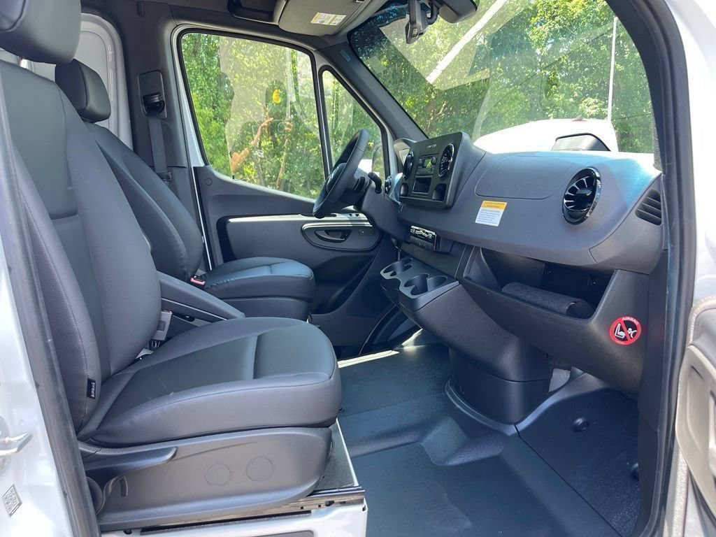 New 2026 Mercedes-Benz Sprinter 2500 image 17