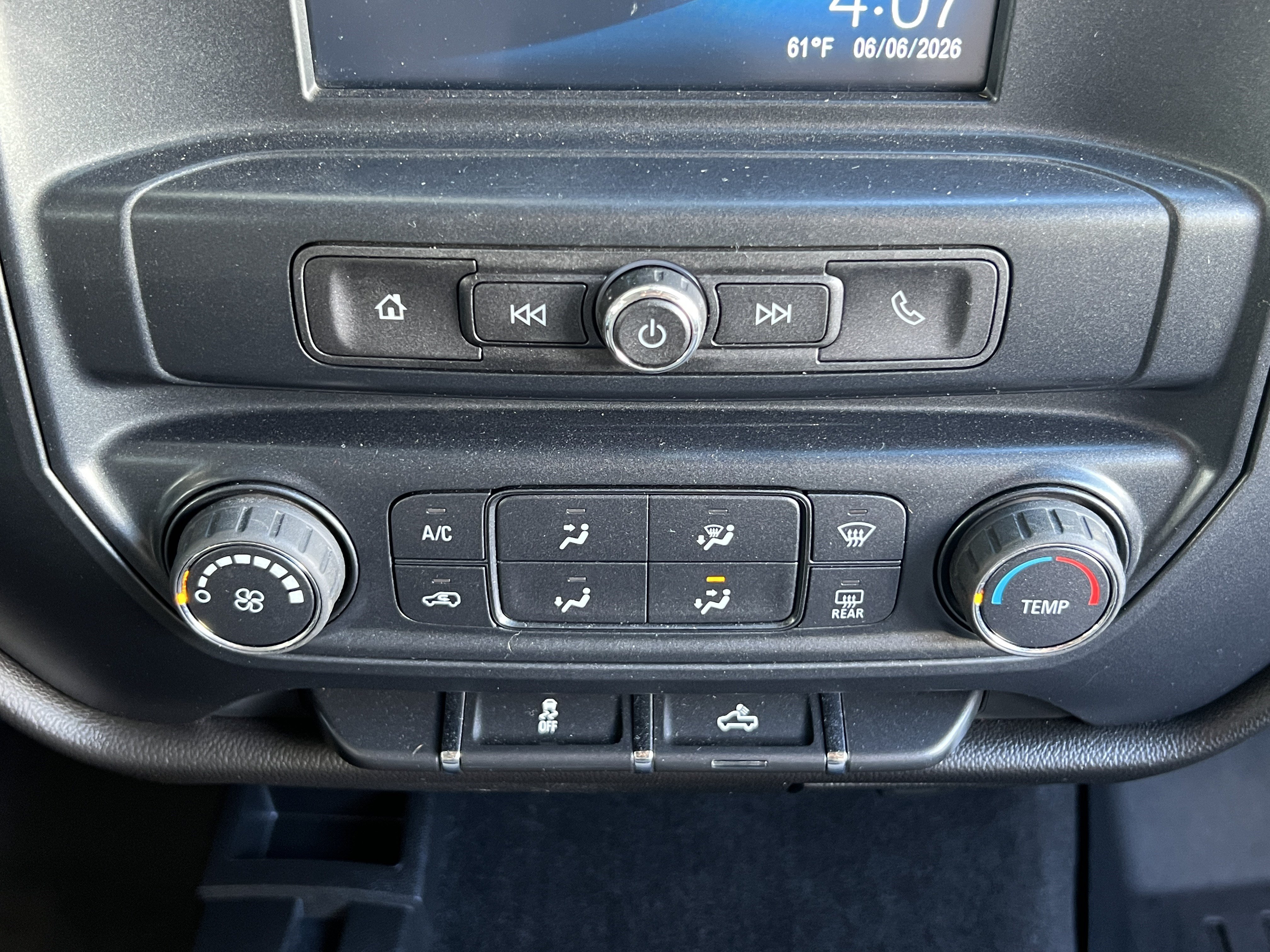 Used 2018 Chevrolet Silverado 1500 Custom w/ LPO, Black Pack AWD/4WD image 26