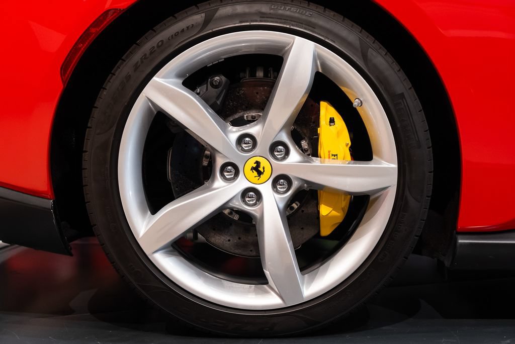 Certified 2020 Ferrari Portofino RWD image 15