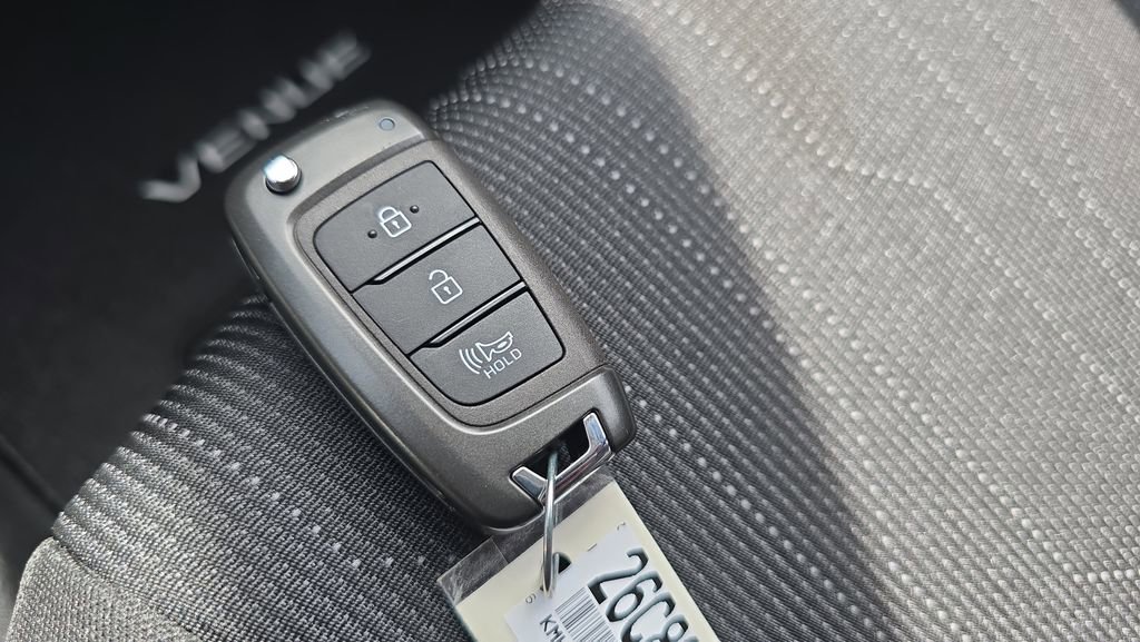 New 2026 Hyundai Venue SE FWD image 31