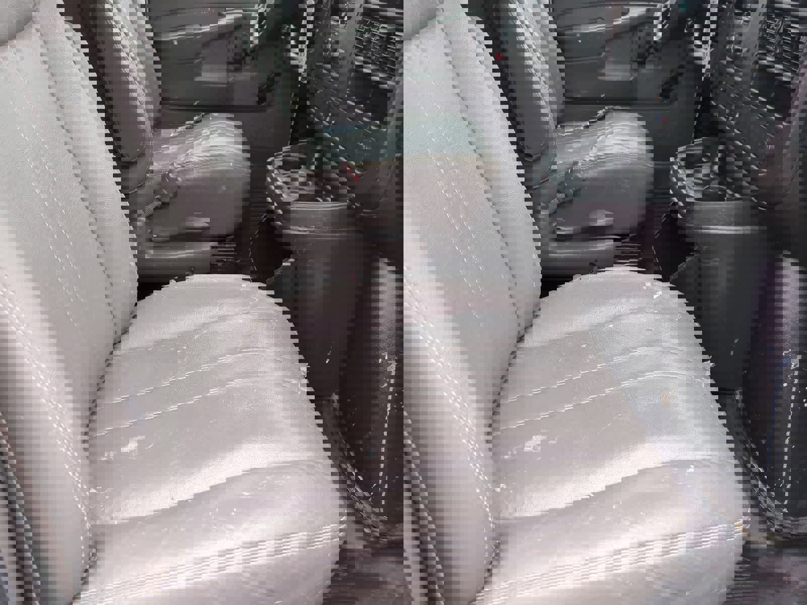 Used 2013 Chevrolet Express 1500 image 19