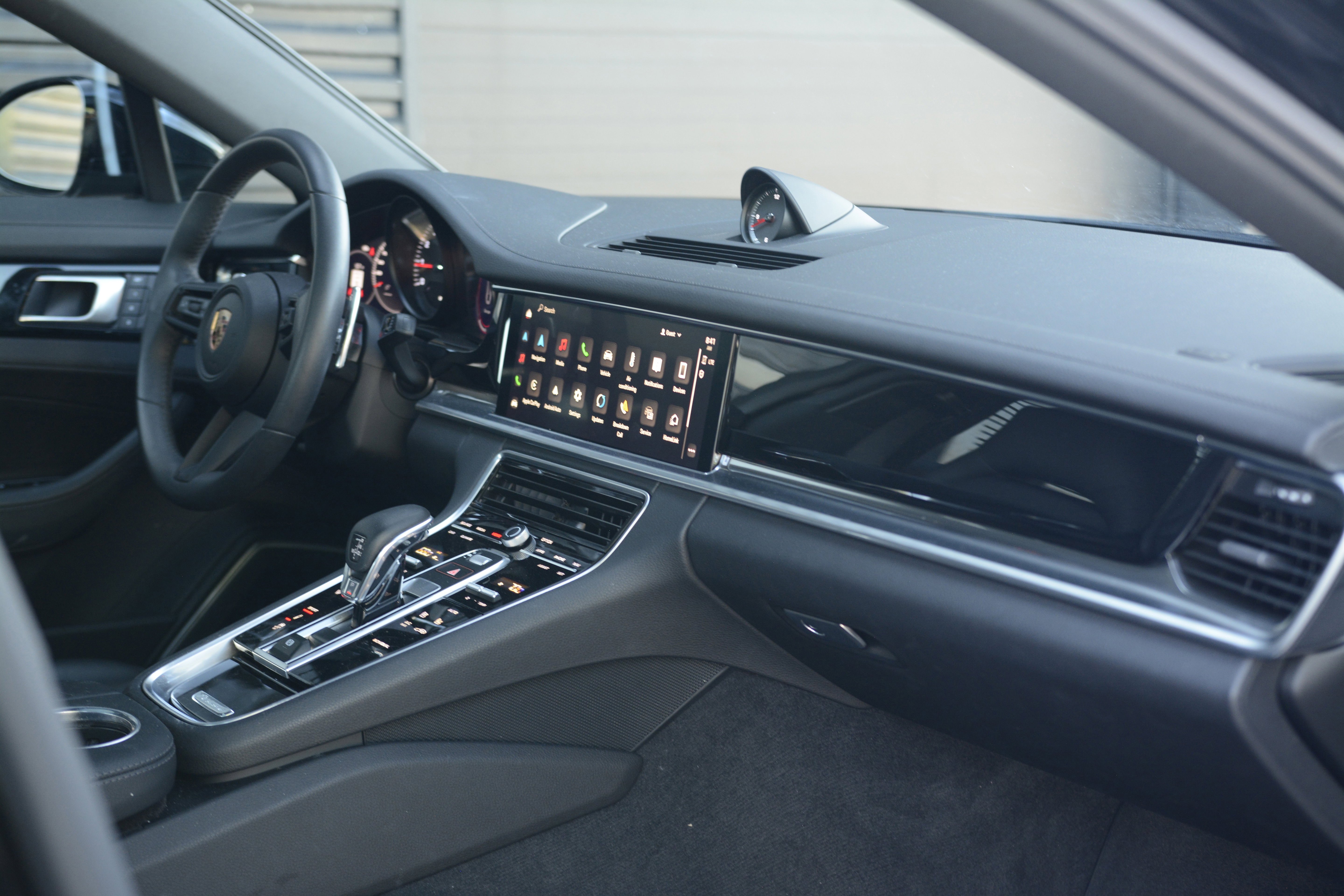 Certified 2023 Porsche Panamera image 29