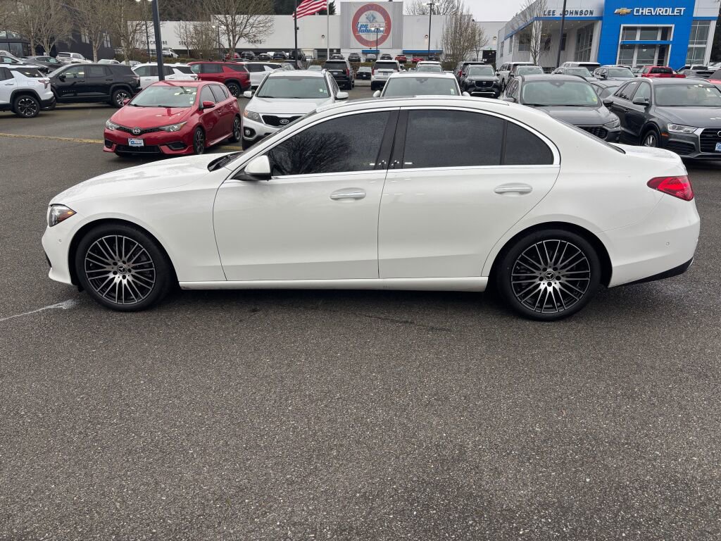 Used 2025 Mercedes-Benz C 300 4MATIC Sedan image 8