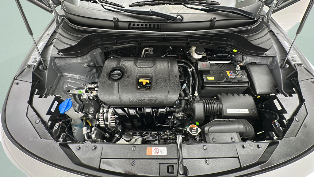 Used 2025 Kia Soul LX w/ LX Technology Package FWD image 19