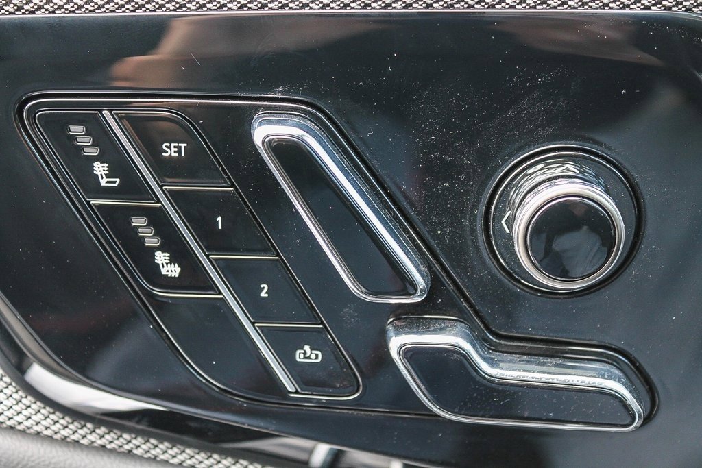 Used 2025 Cadillac Optiq Sport 1 image 22