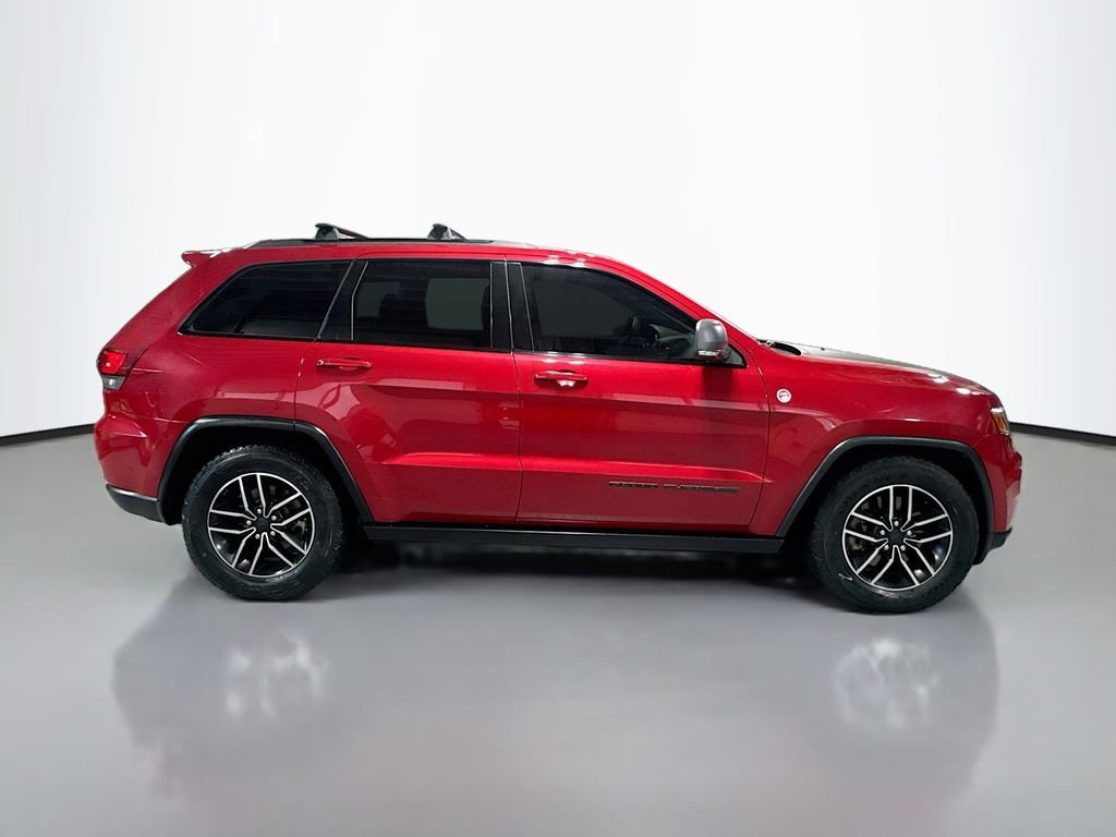 Used 2019 Jeep Grand Cherokee Trailhawk w/ Trailhawk Luxury Group AWD/4WD image 5