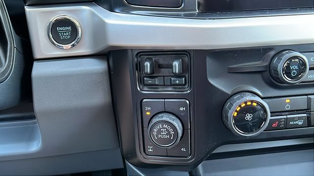 New 2026 Ford F250 XLT w/ XLT Premium Package AWD/4WD image 27
