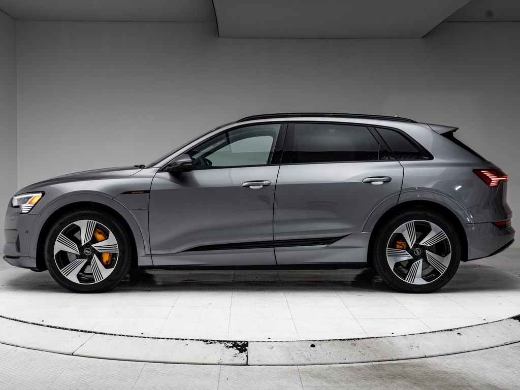 Used 2023 Audi e-tron Premium Plus w/ Premium Plus Package AWD/4WD image 2