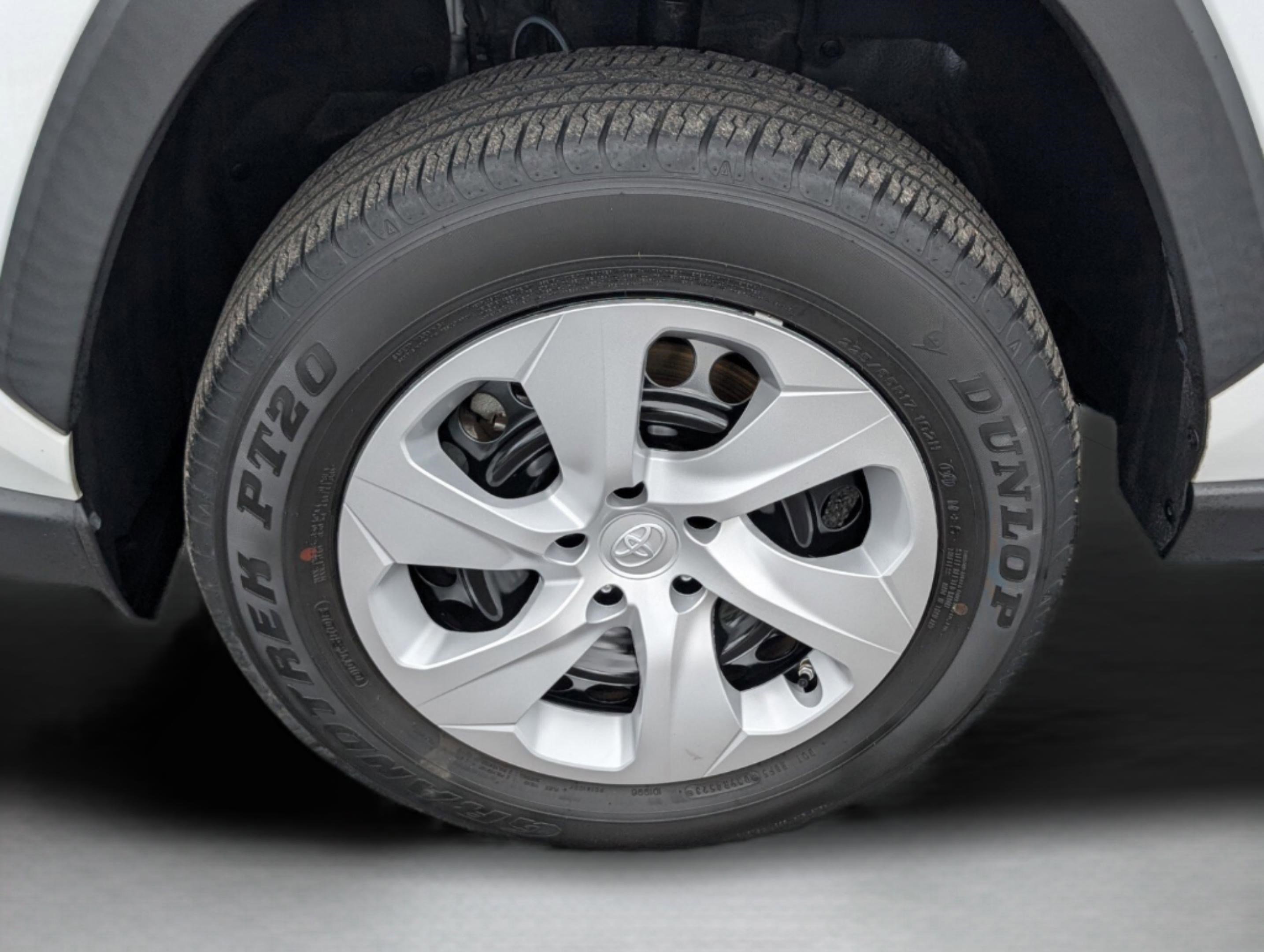 Used 2024 Toyota RAV4 LE image 14