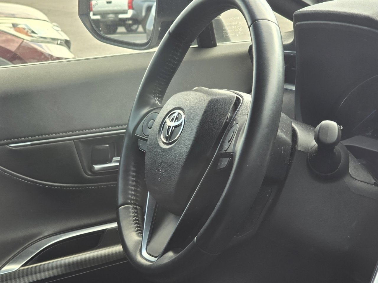 Used 2021 Toyota Venza Limited w/ Advanced Technology Package AWD/4WD image 16