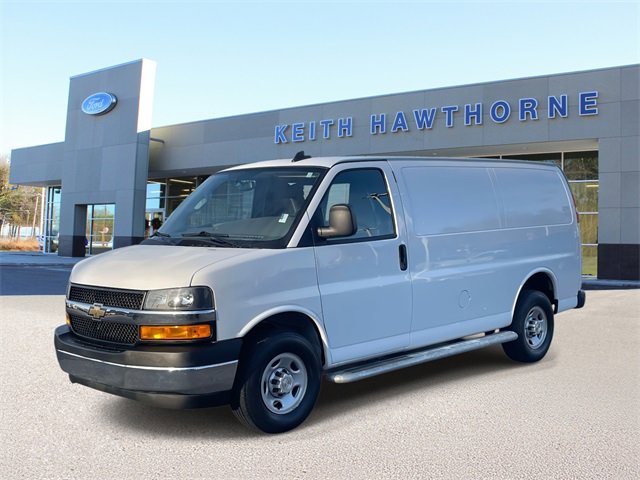 Used 2024 Chevrolet Express 2500 w/ Driver Convenience Package image 3