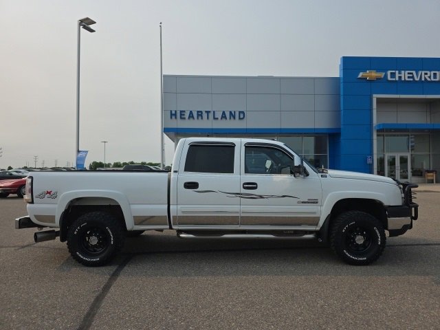 Used 2006 Chevrolet Silverado 2500 LT w/ Heavy-Duty Power Package image 31