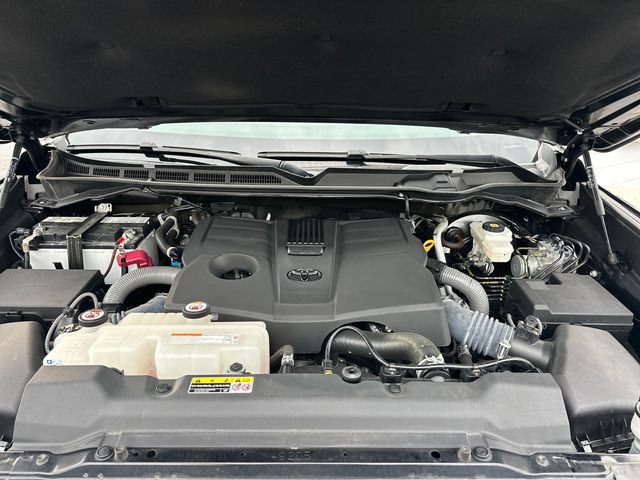 Used 2023 Toyota Tundra Limited w/ Power Package AWD/4WD image 26