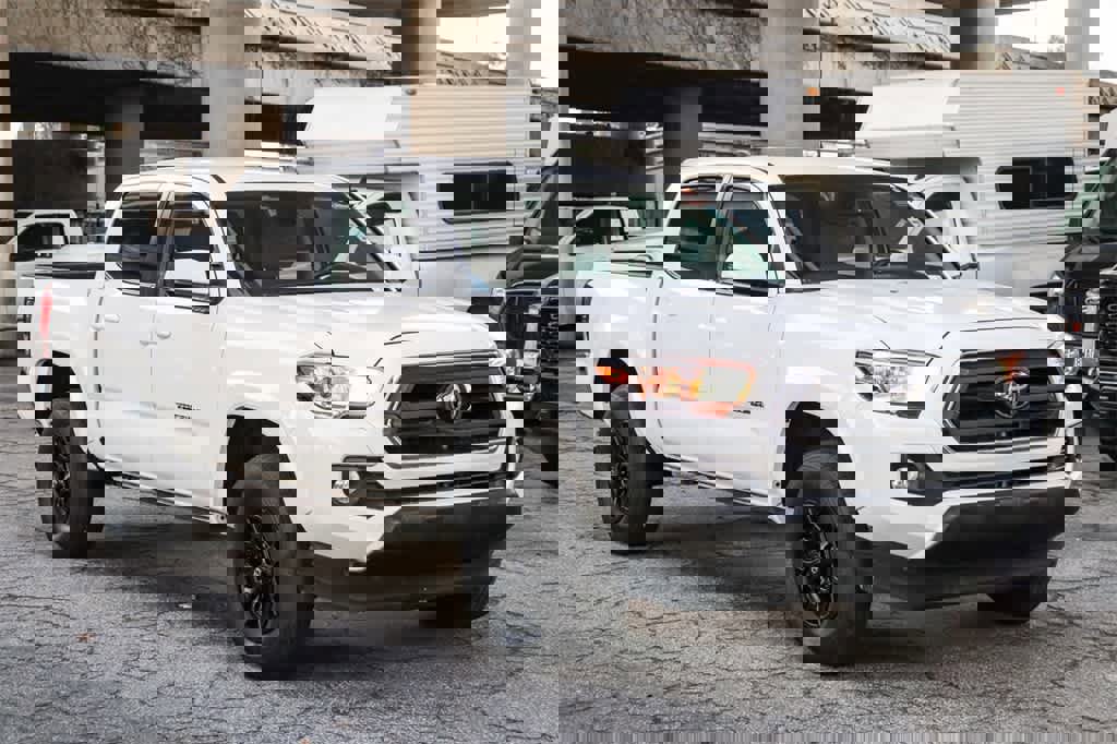 Used 2022 Toyota Tacoma SR5 image 3